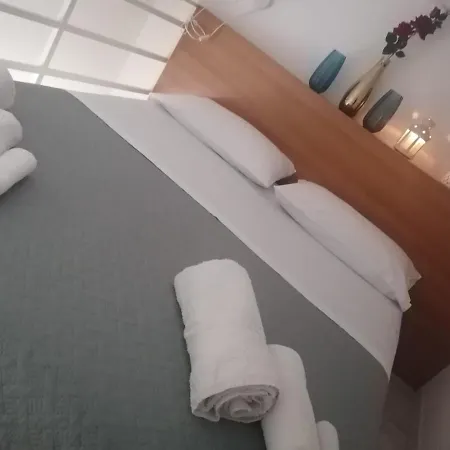 Apartment A Due Passi Dal Massimo *